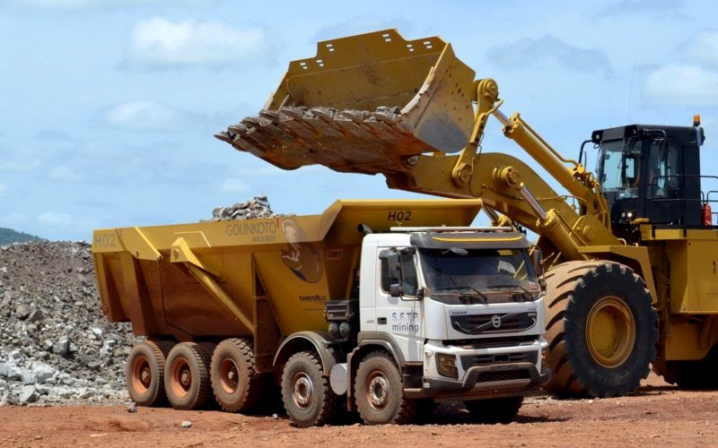 Самосвал 65805 Самсон