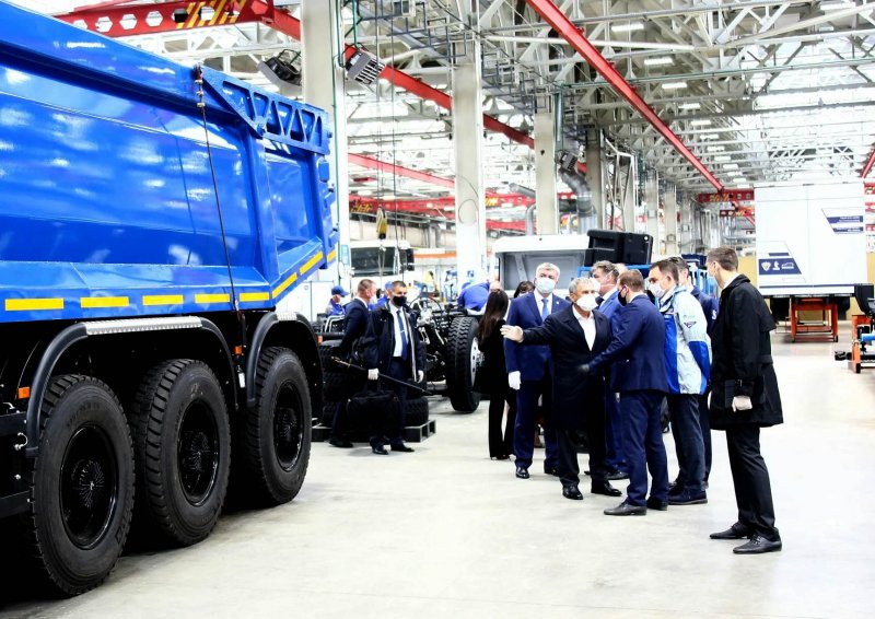КАМАЗ 65805 самосвал