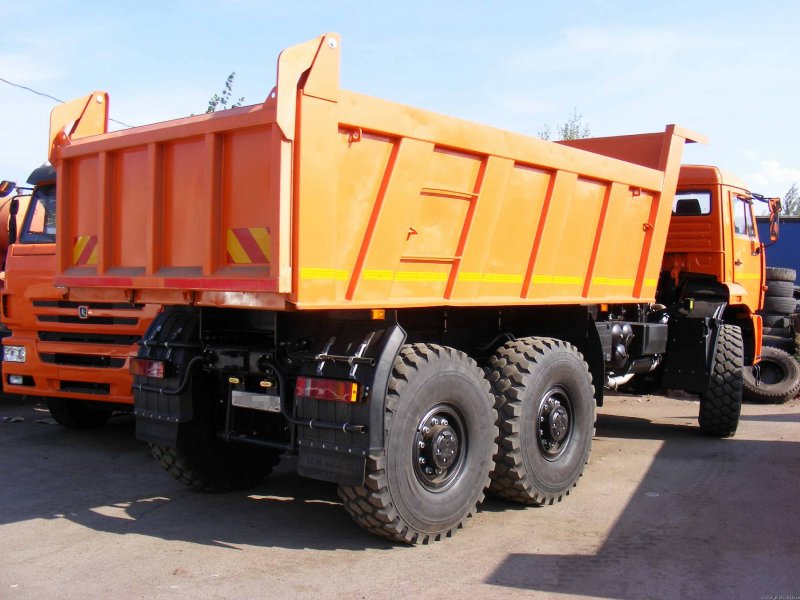 БЕЛАЗ 240 тонн 75313