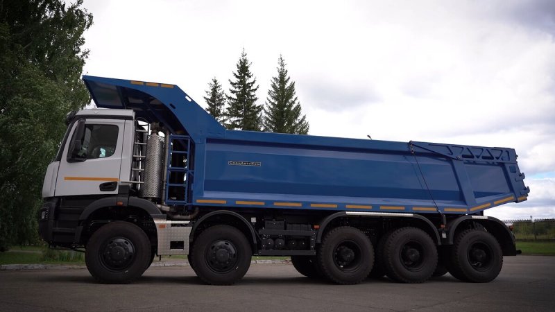 КАМАЗ 65805 самосвал