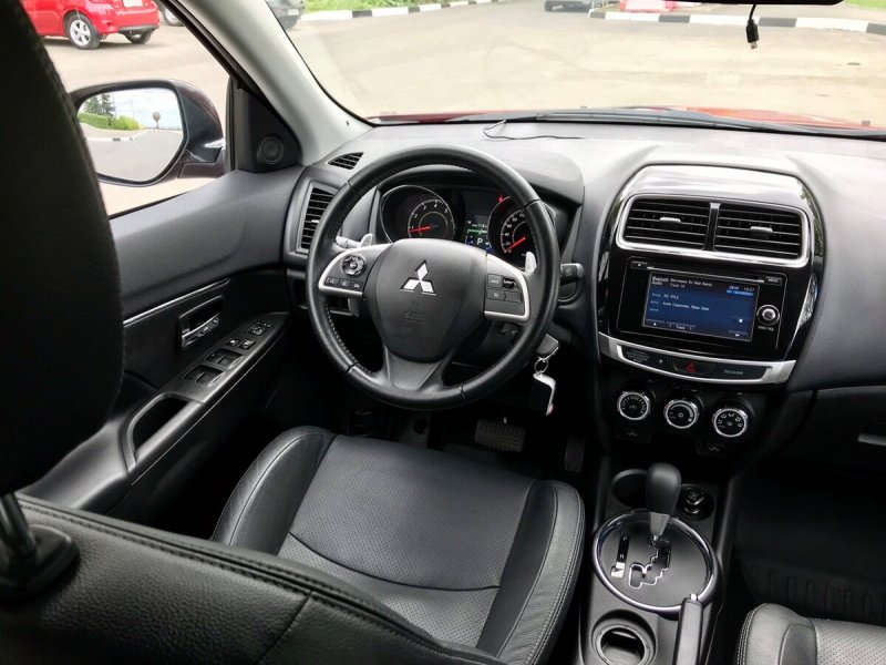 Mitsubishi ASX 2014 салон