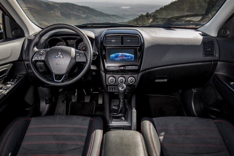 Mitsubishi ASX 2019 салон