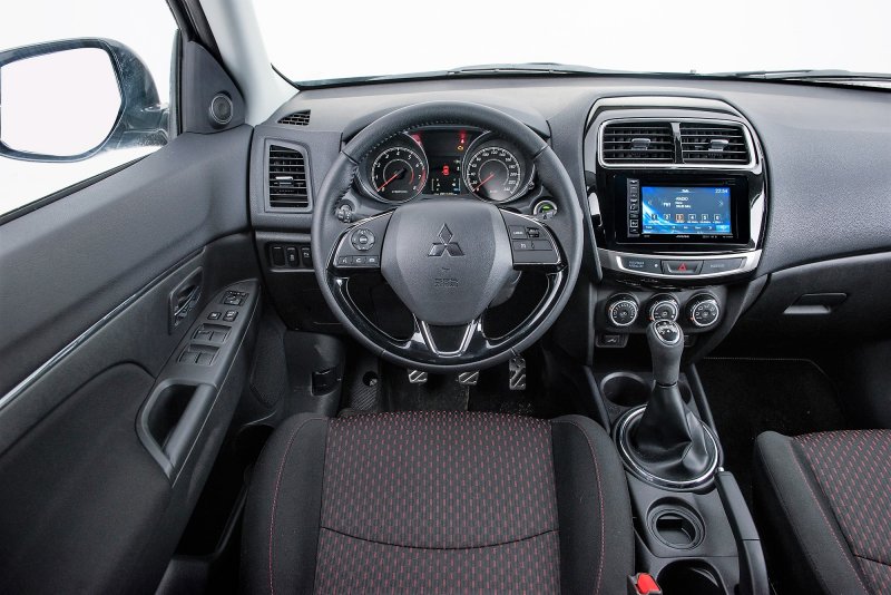 Mitsubishi ASX 2013 салон