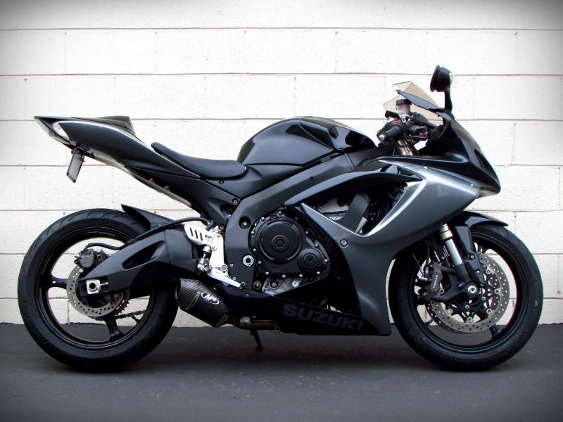 Мото Suzuki GSX-r600