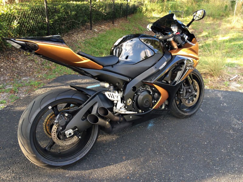 Suzuki GSX-R 1000 k7