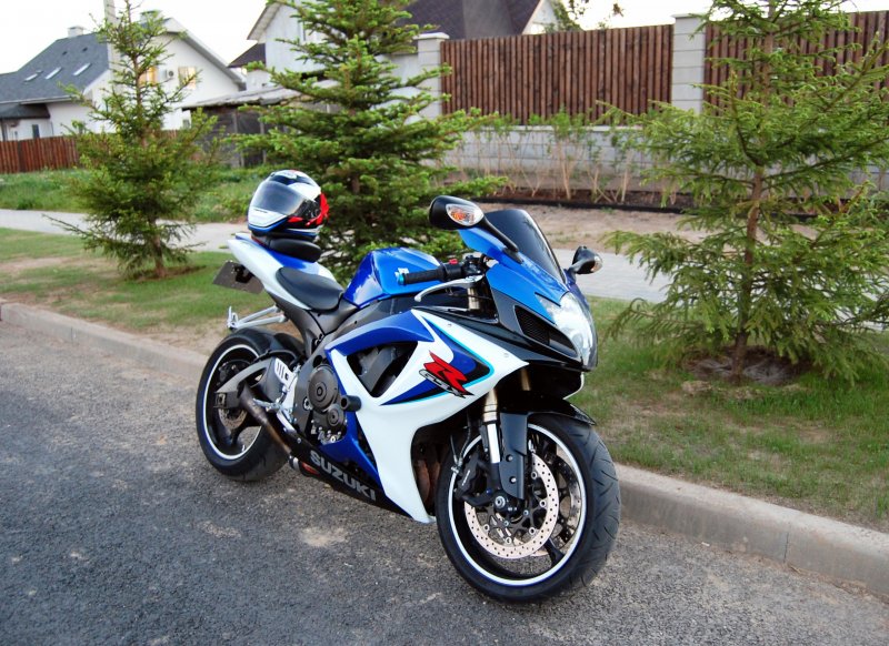 Suzuki GSX-R 600 k7