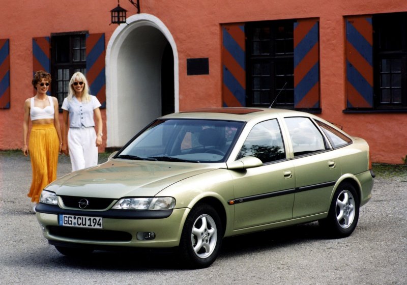 Opel Vectra a хэтчбек 1995