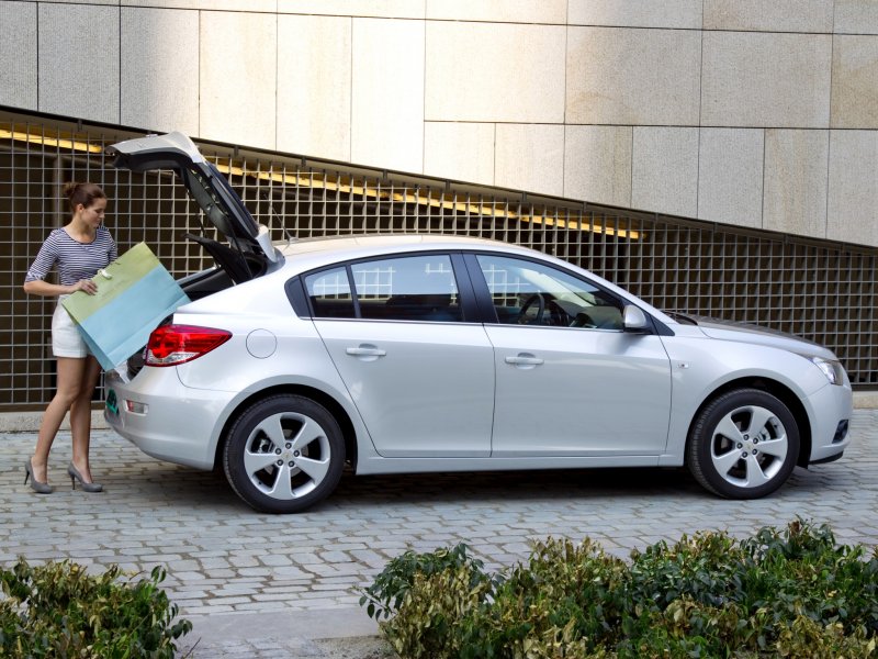 Chevrolet Aveo Hatchback 2012
