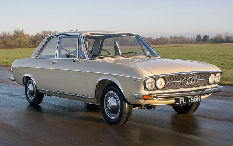 Audi 100 c1