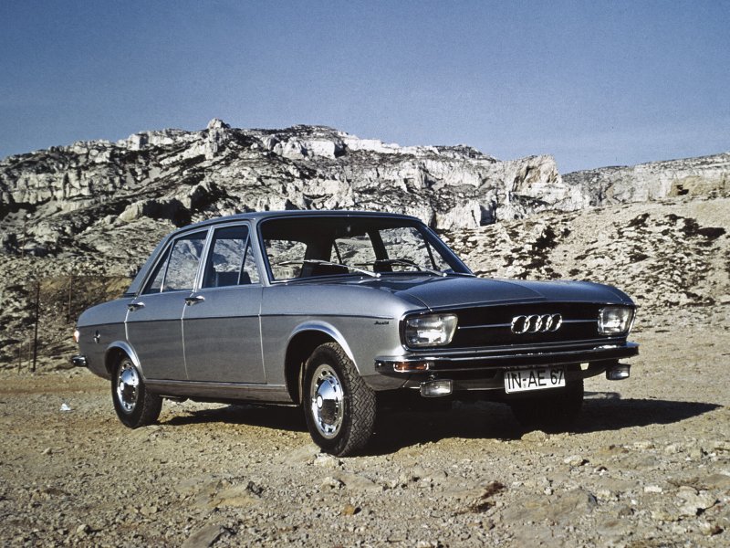 Audi 100 c1 седан