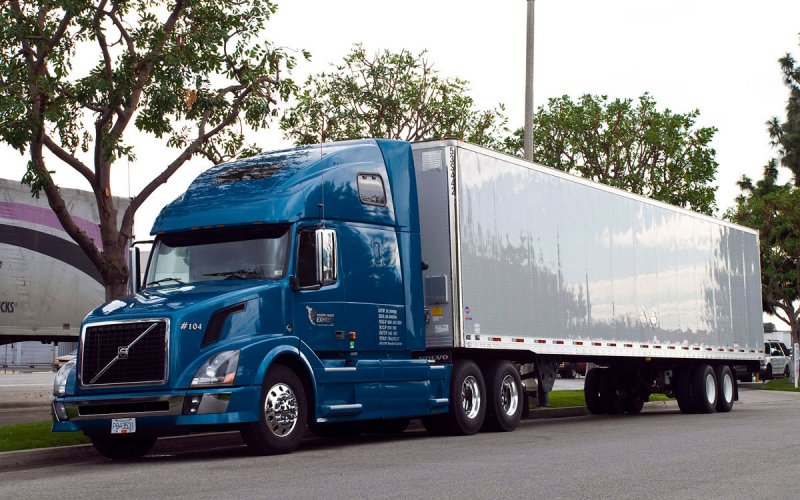 Грузовики Volvo VNL