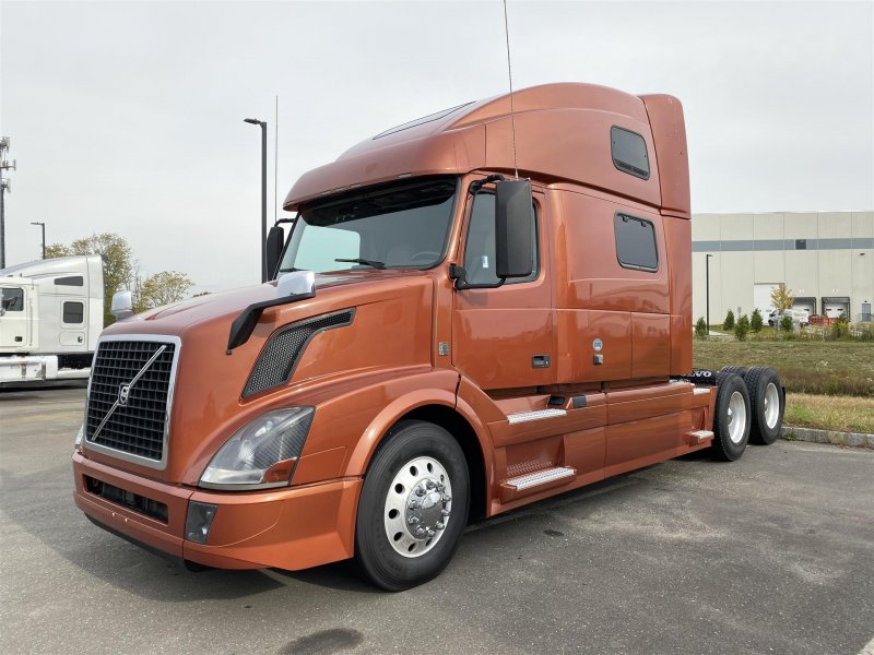 Volvo VNL 780