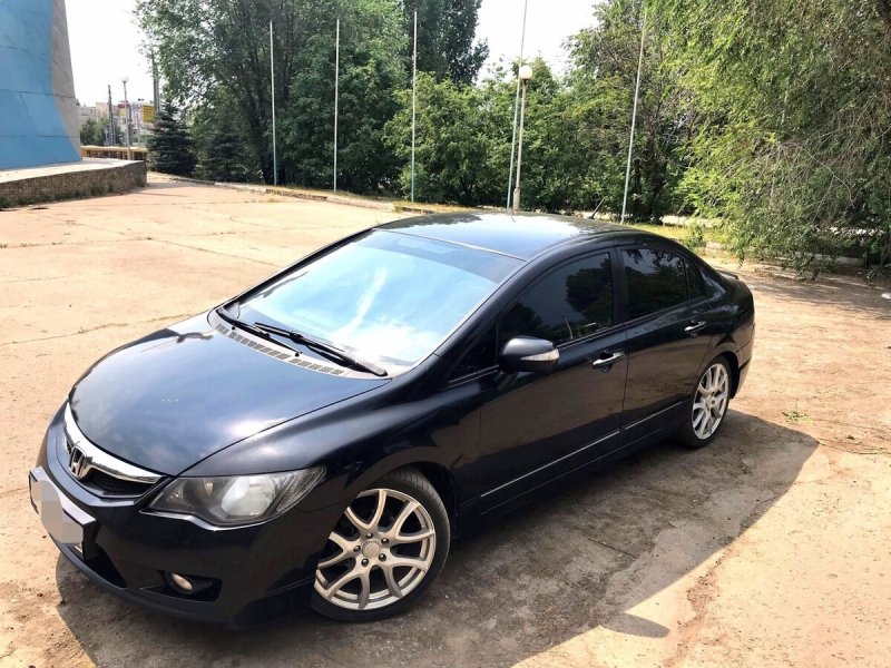 Honda Civic черный седан