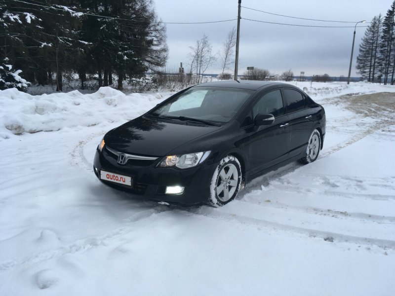 Хонда Цивик 4д черный