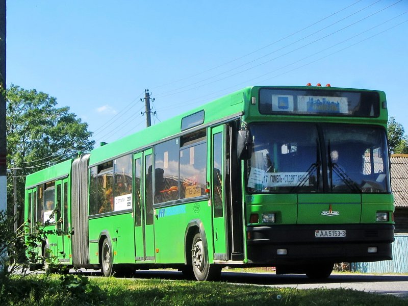 МАЗ 105