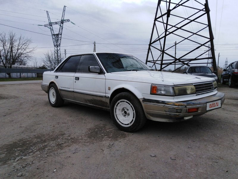 Ниссан Лаурель 1988