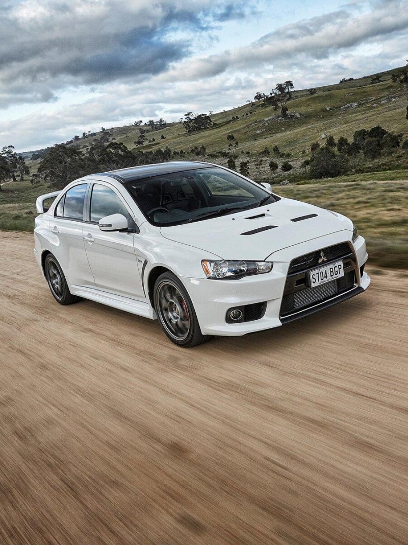 Mitsubishi Lancer x Evolution Silver