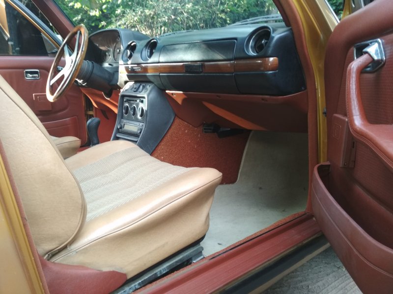 Mercedes-Benz w123 салон