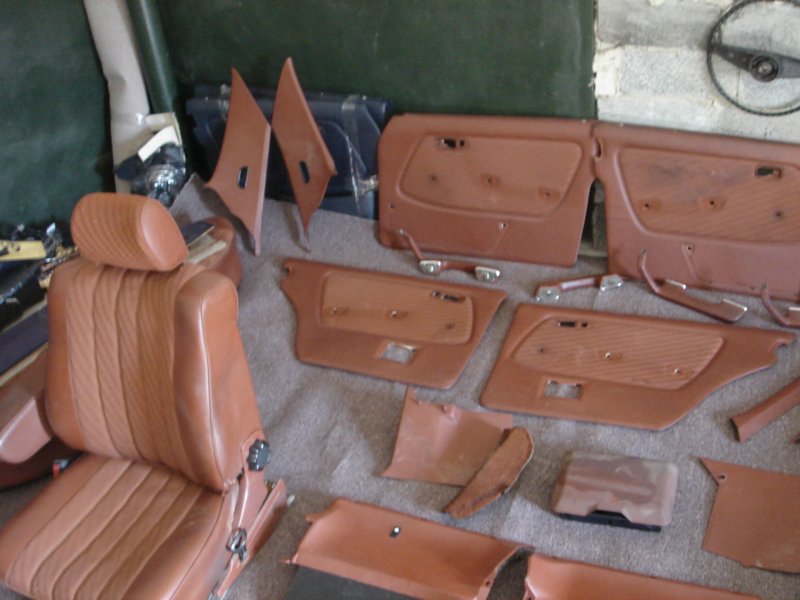 Mercedes w123 Interior