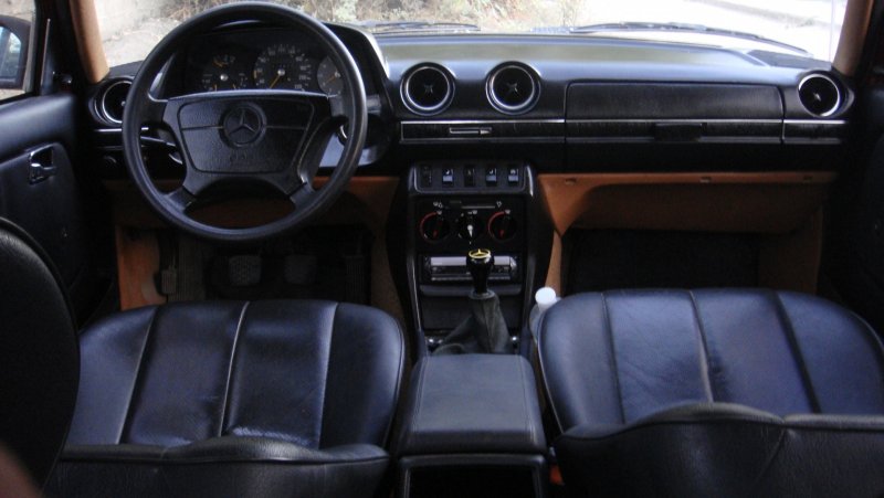 Mercedes-Benz w123 салон