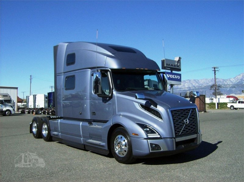 Volvo VNL 860