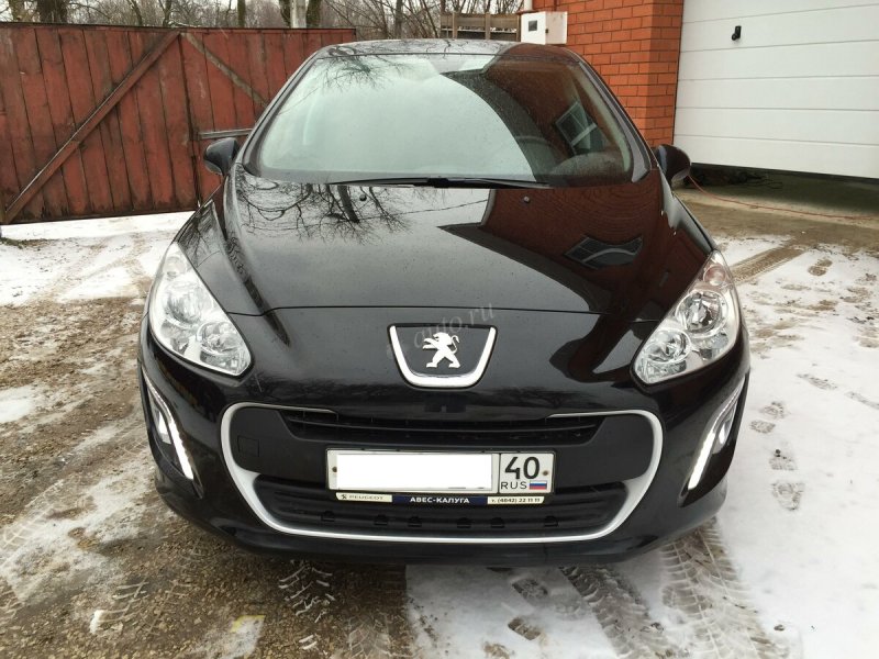 Новый Peugeot 308 черный