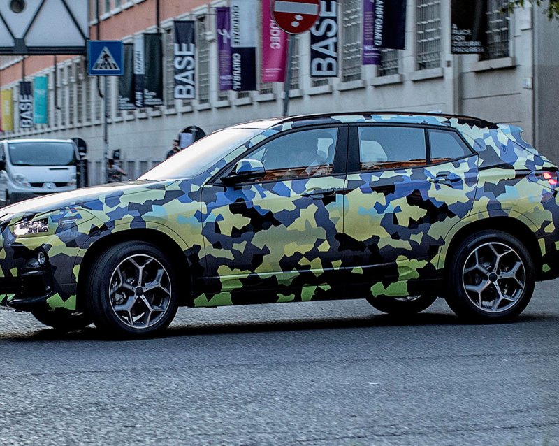 BMW x5 Camo