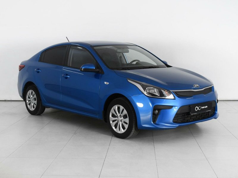 Kia Rio 2017 синий