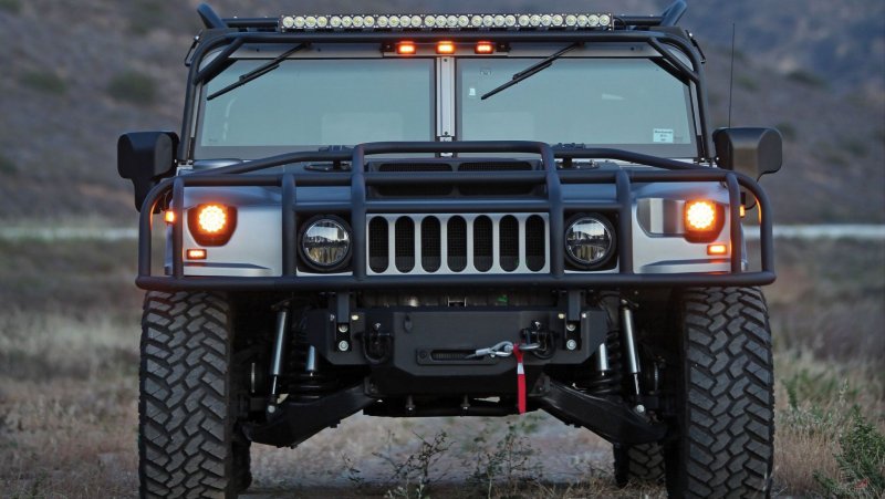 Автомобиль Hummer h1