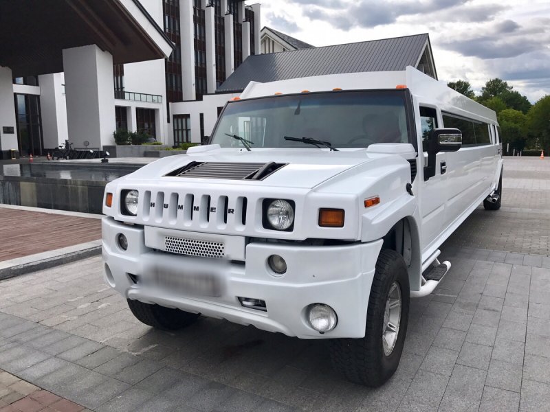 Машина "Hummer h2"