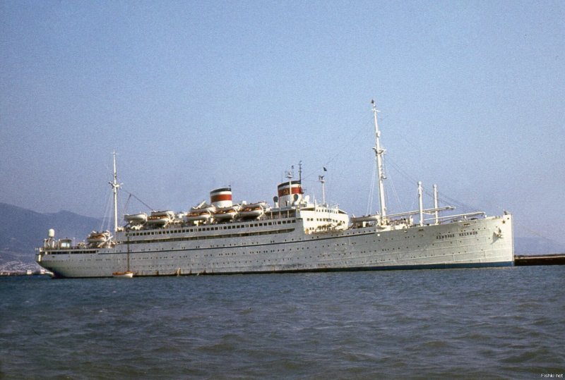 Корабль Адмирала Нахимова 1986