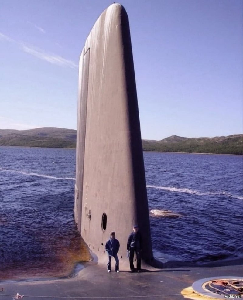 Подводная лодка акула
