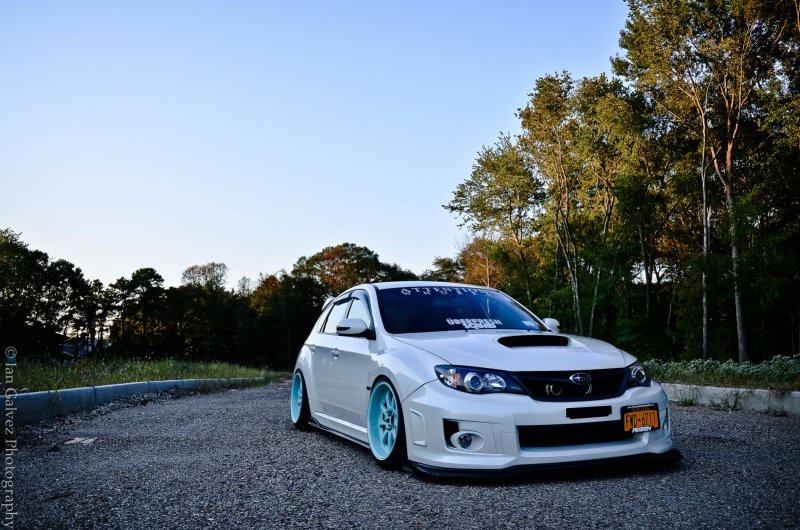 Subaru Impreza WRX 2007 GH stance