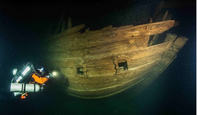 Корабль на дне Балтийского моря