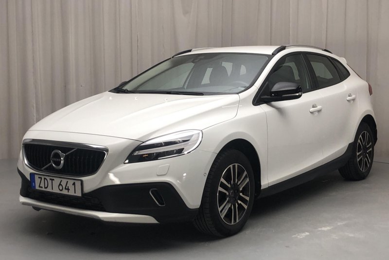 Вольво v40 Cross Country 2019