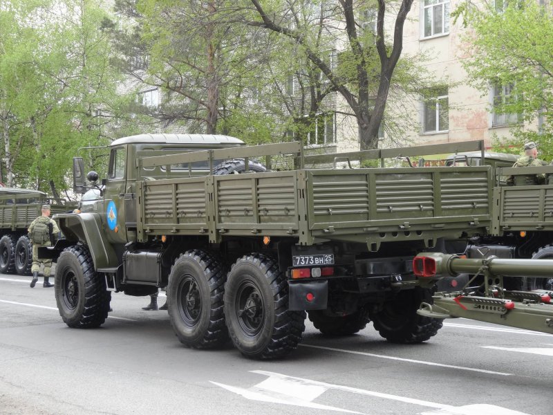 Урал 4320 борт