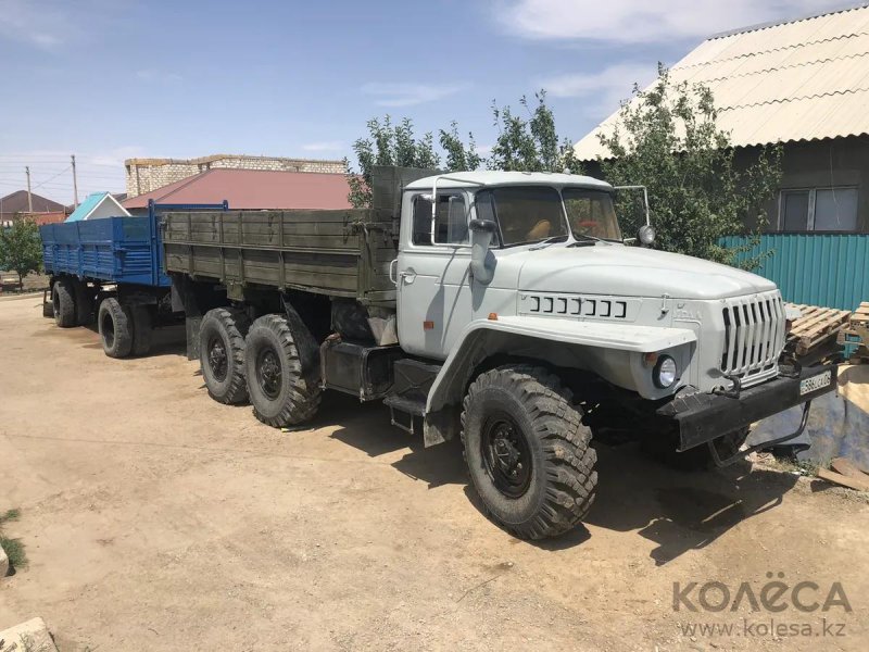 Урал 4320 бортовой военный удлинённый