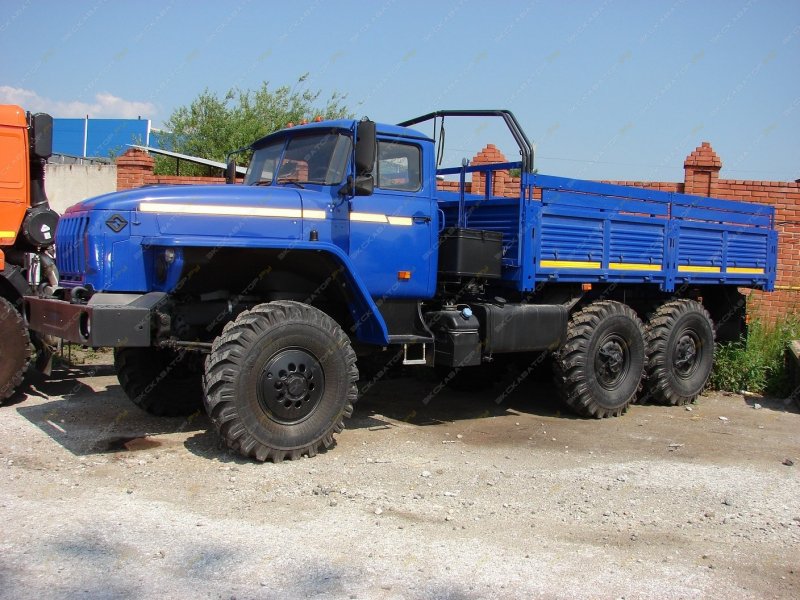 Урал 4320 грузовой бортовой