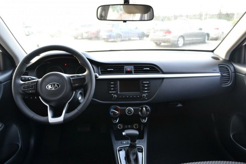 Kia Rio 4 Comfort салон
