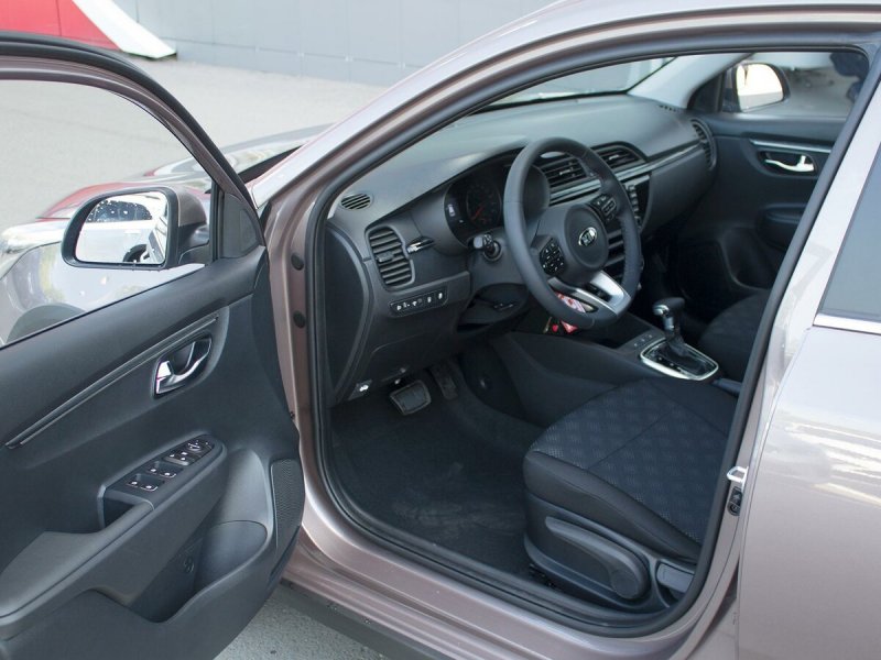 Kia Rio x-line синий