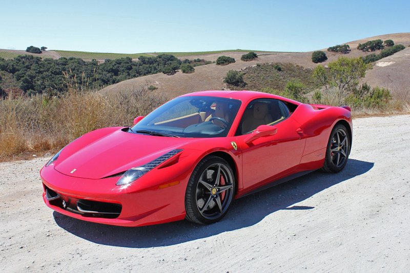 Феррари 458 Italia 2010