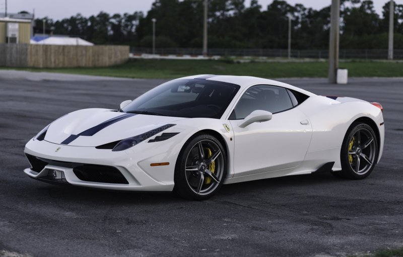Ferrari 458 speciale белая