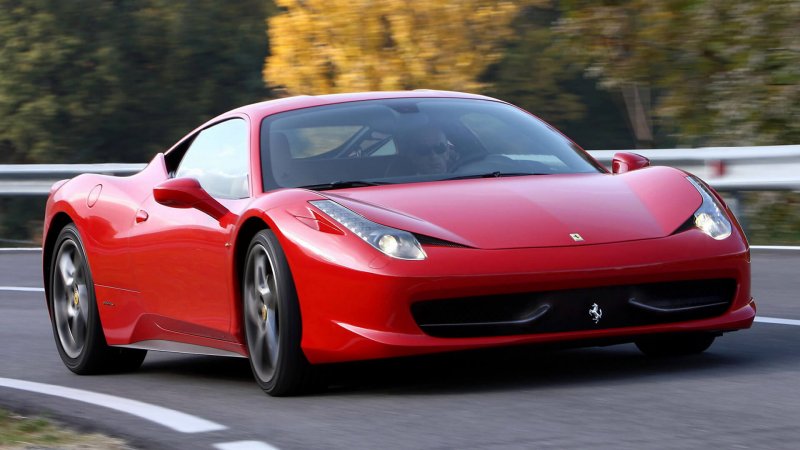 Ferrari 458 Italia в Италии