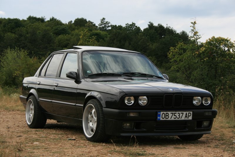 BMW e30 хэтчбек