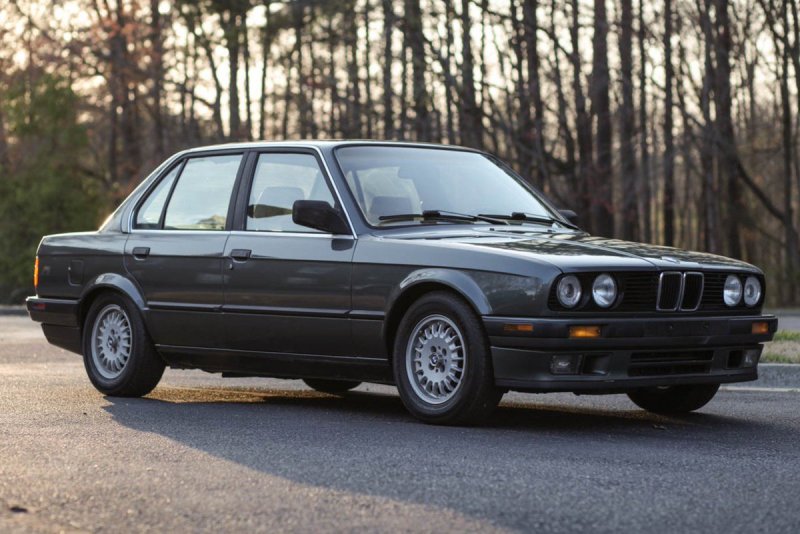 BMW 325i е30