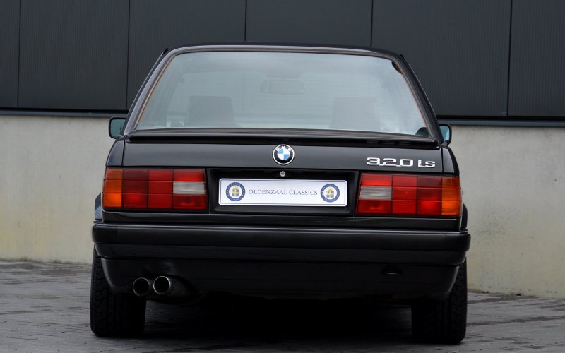 BMW 3 1987 Сток