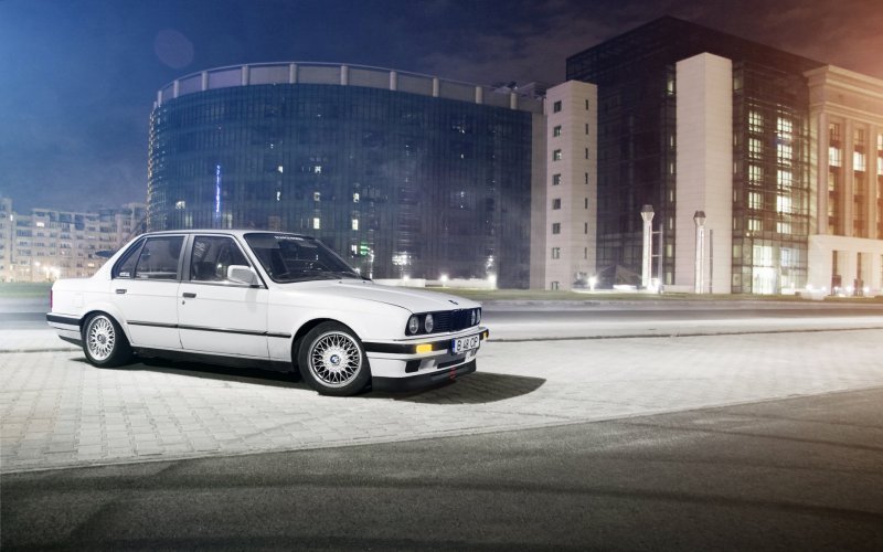 BMW e30 stance