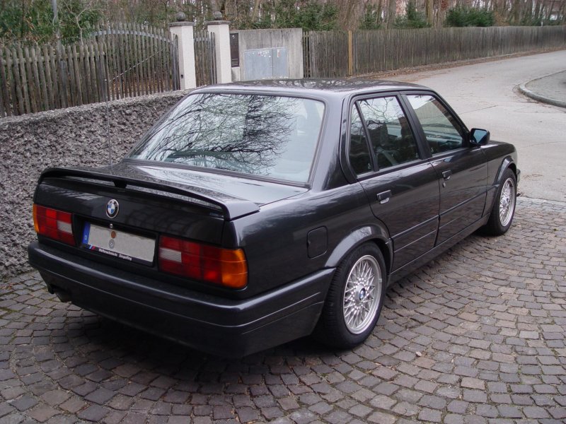 BMW e30 sedan m Technic