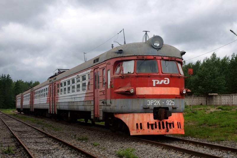 Электричка Эр-2