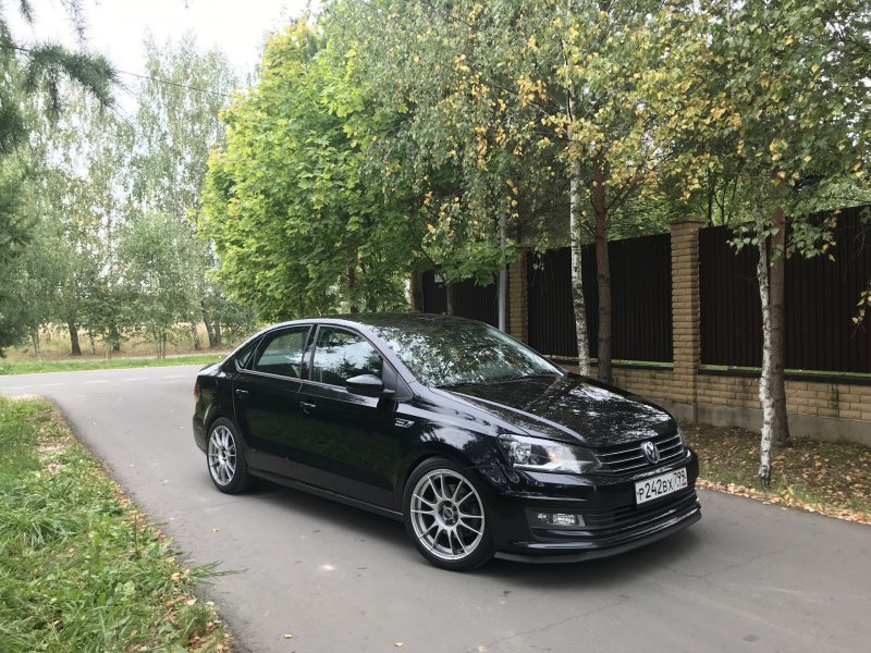VW Polo sedan Tuning черный